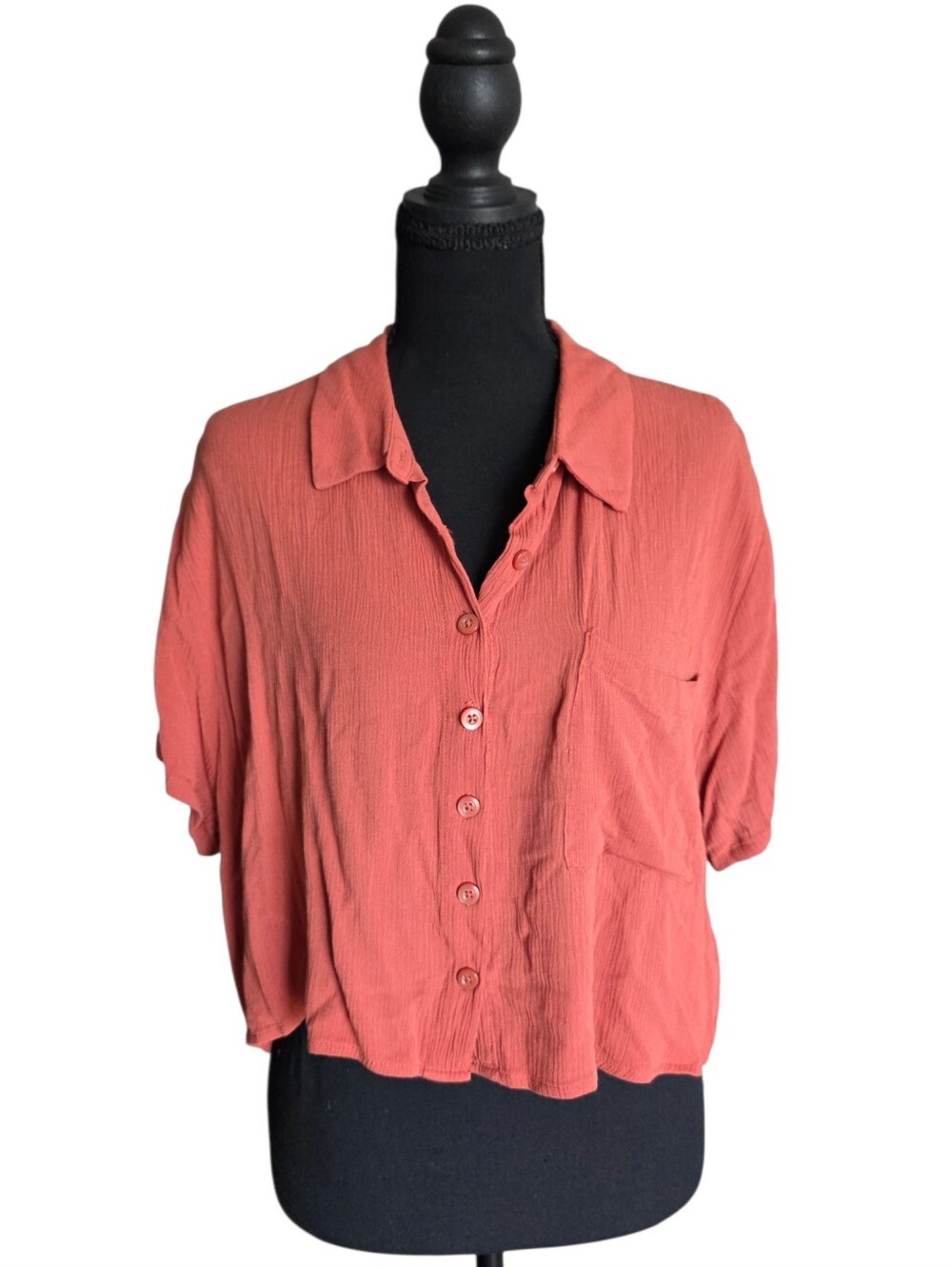 Forever 21 Cropped Button-Up Top in Rusty Coral